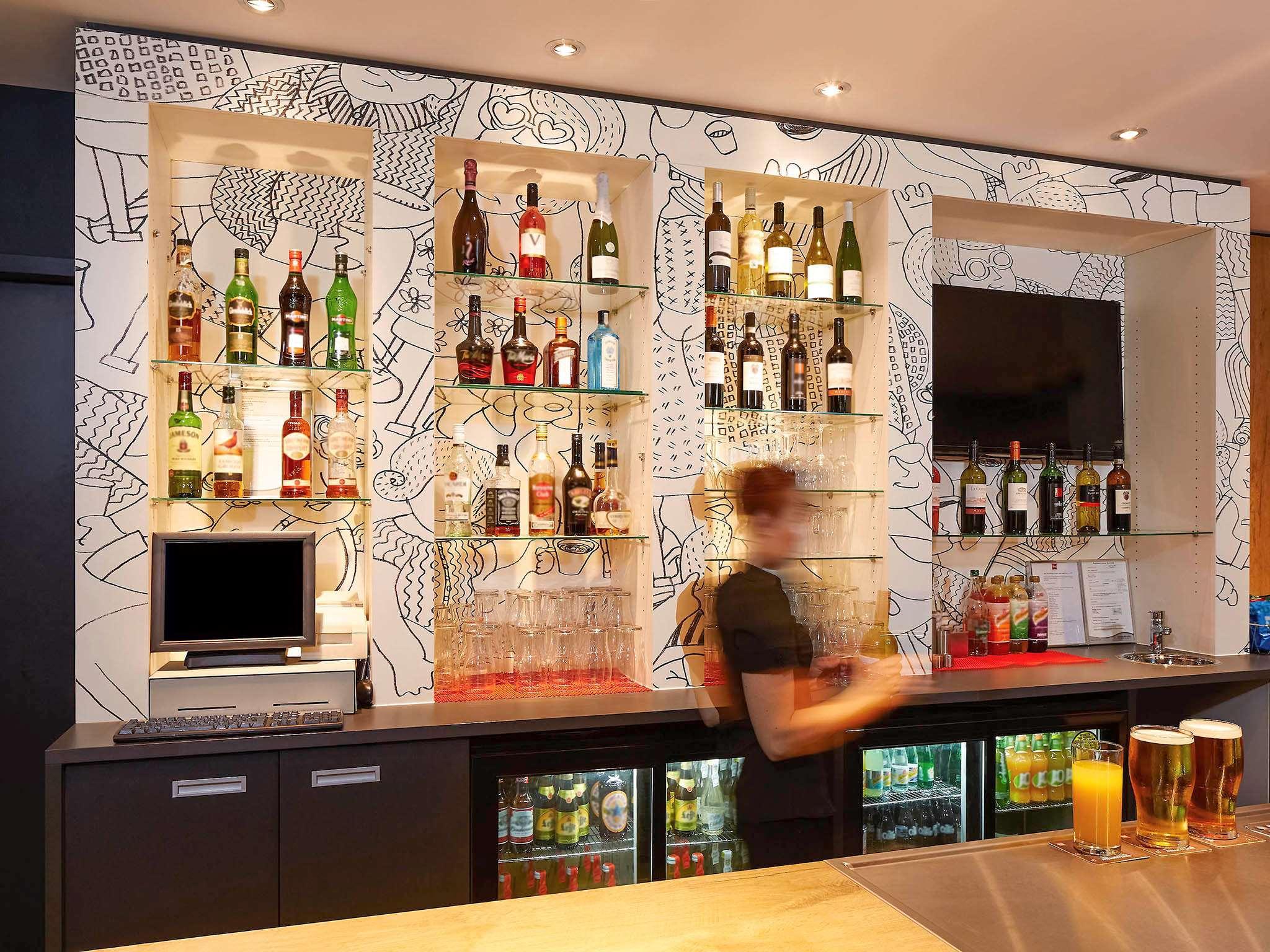Ibis London Thurrock M25 Grays Экстерьер фото