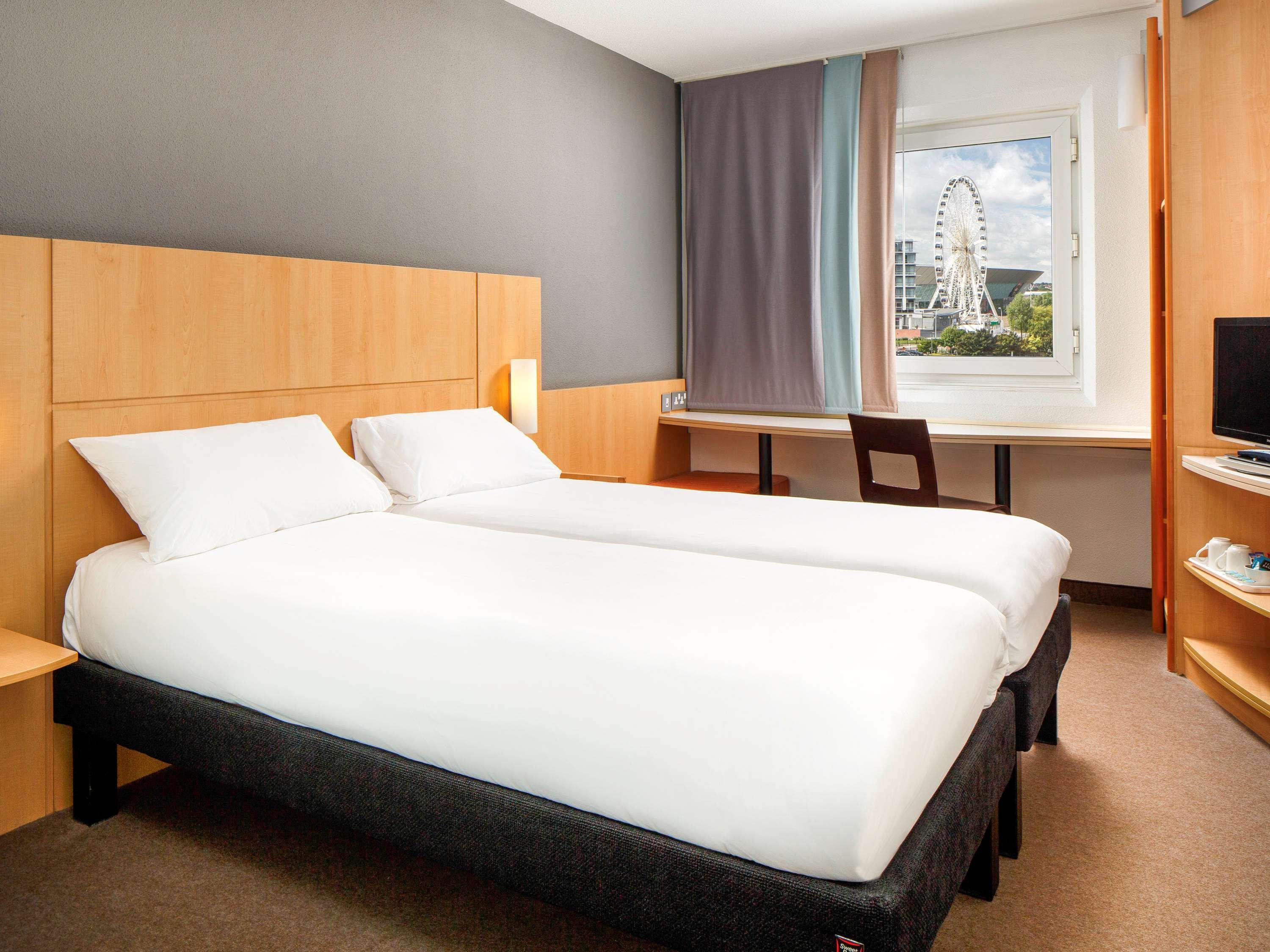 Ibis London Thurrock M25 Grays Экстерьер фото