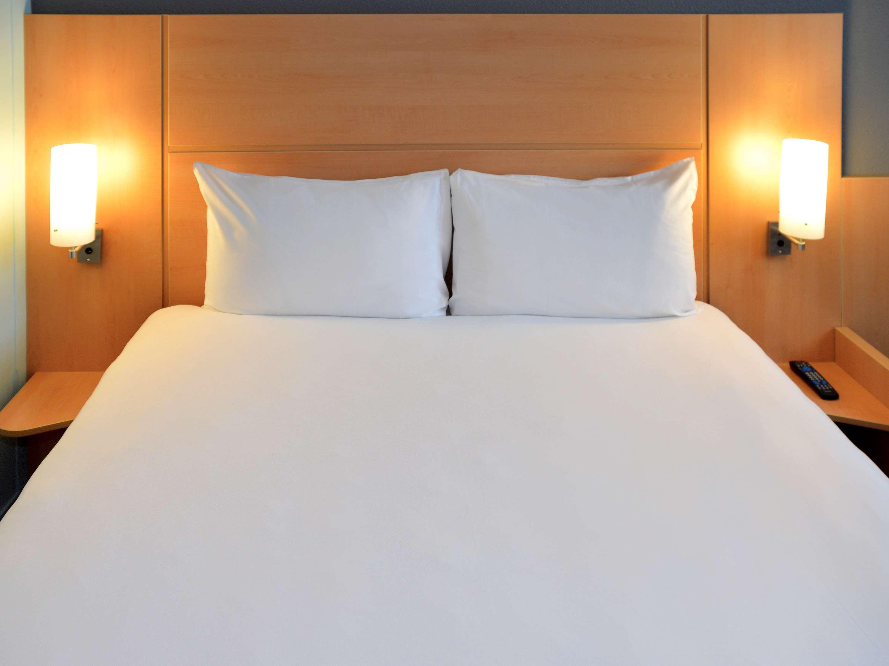 Ibis London Thurrock M25 Grays Экстерьер фото