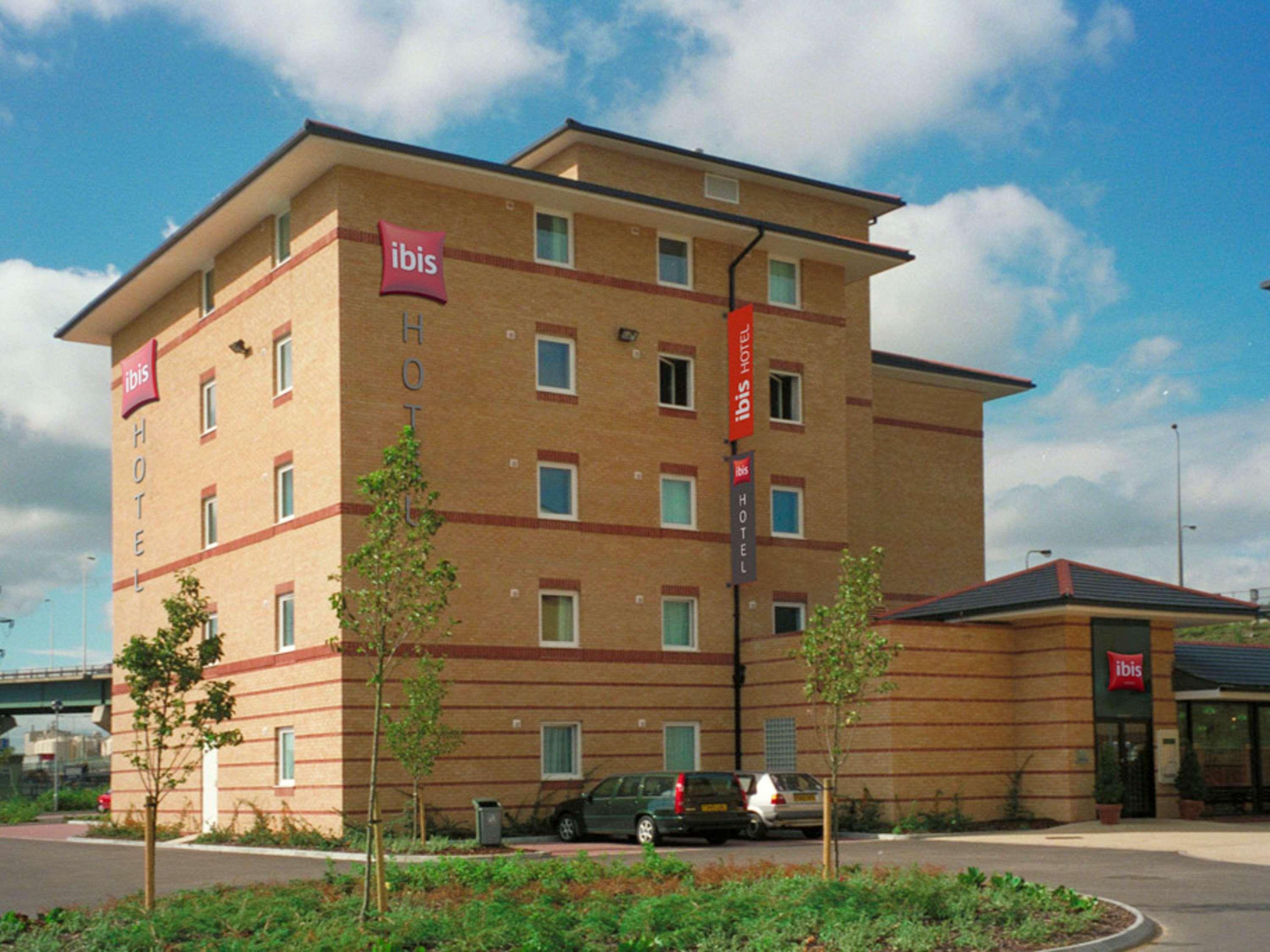 Ibis London Thurrock M25 Grays Экстерьер фото