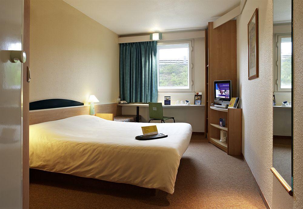 Ibis London Thurrock M25 Grays Экстерьер фото